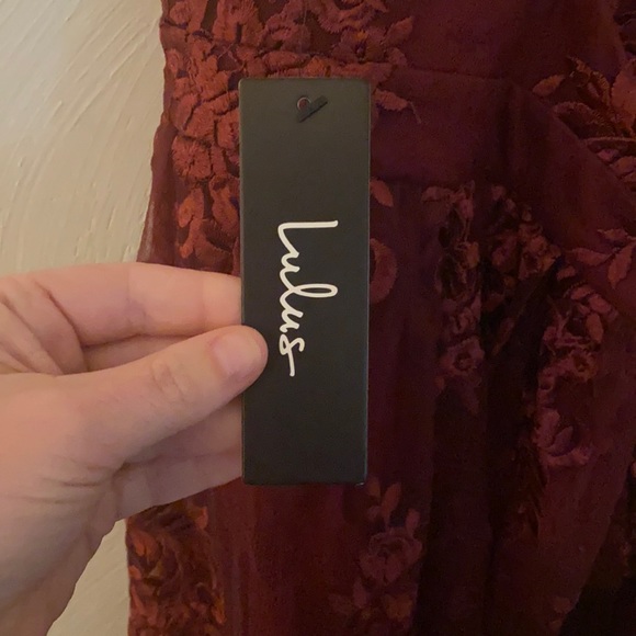 Lulus Burgundy lace overlay dress - Picture 3 of 6